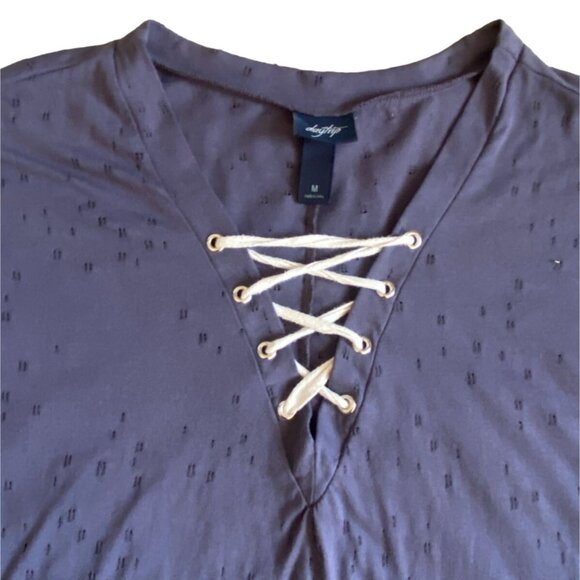 Daytrip Womens Tattered Lace Up V-Neck Top-Graystone-Size Medium-GUC - Picture 3 of 7